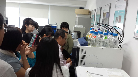 大昌華嘉儀器部專業提供分析儀器及設備,獨家代理眾多歐美先進儀器,產品范圍包括:顆粒,物理,化學,生化,通用實驗室的各類分析儀器以及流程儀表設備,在中國的石化,化工,制藥,食品,飲料,農業科技等諸多領域擁有大量用戶,具有良好的市場聲譽。