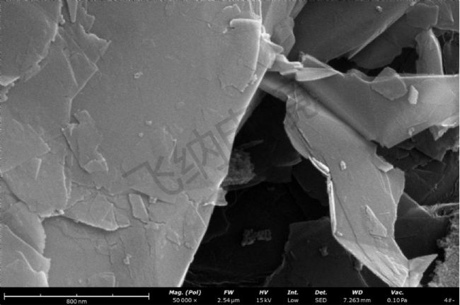 掃描電鏡下石墨烯 50000x(SED圖像)